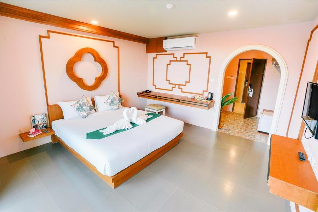 The Pineapple Hotel Krabi town