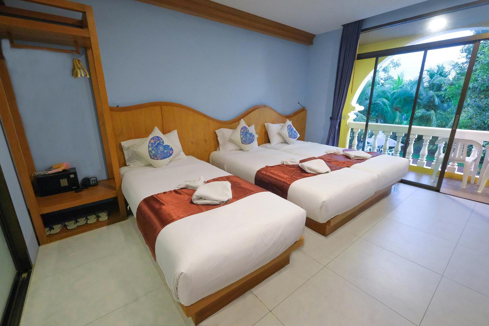 Hotel The Pineapple Krabi town